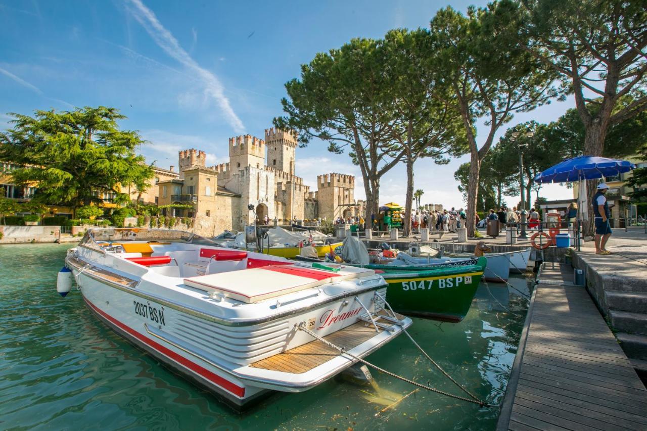 Villa Fiorita Apartments - Happy Rentals Sirmione Kültér fotó