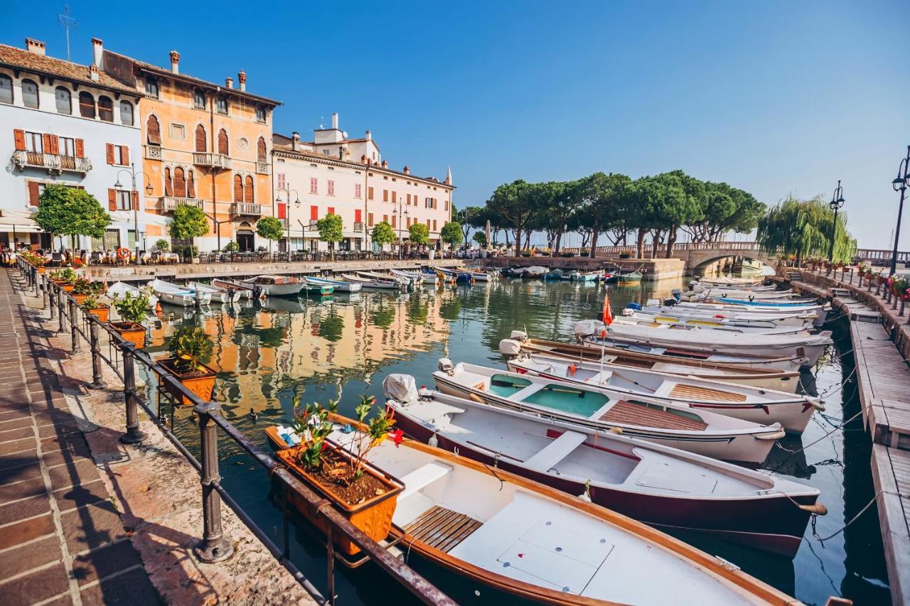 Villa Fiorita Apartments - Happy Rentals Sirmione Kültér fotó