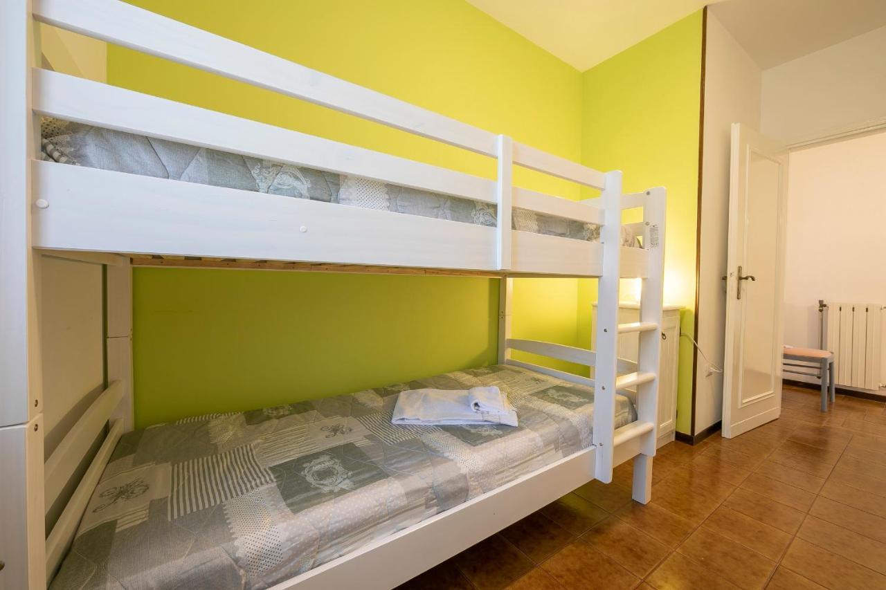 Villa Fiorita Apartments - Happy Rentals Sirmione Kültér fotó