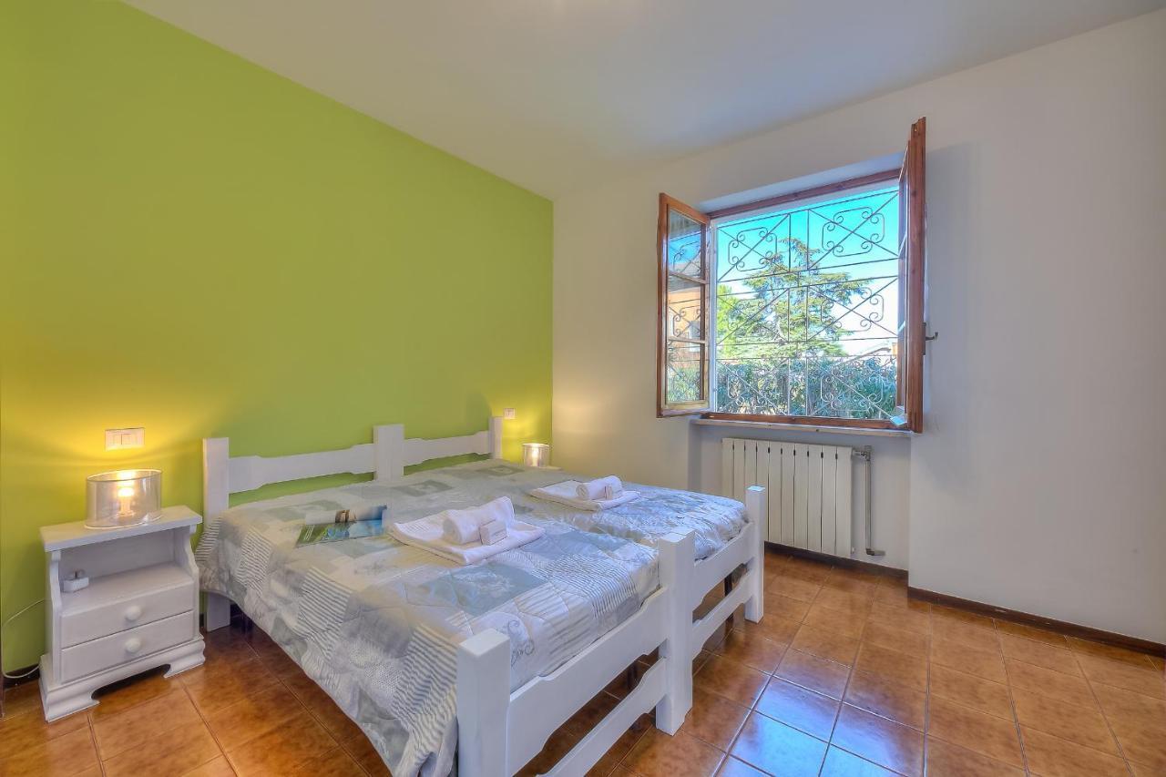 Villa Fiorita Apartments - Happy Rentals Sirmione Kültér fotó