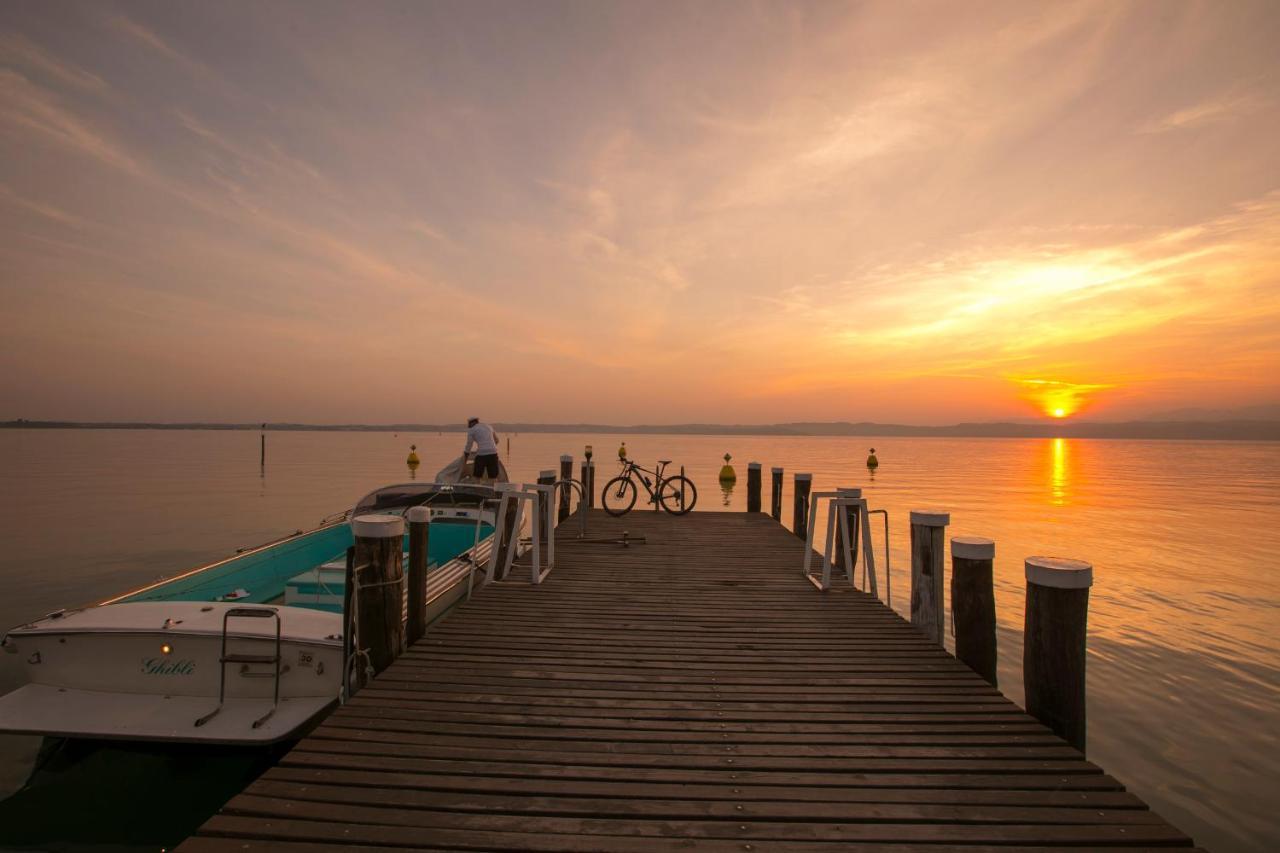 Villa Fiorita Apartments - Happy Rentals Sirmione Kültér fotó