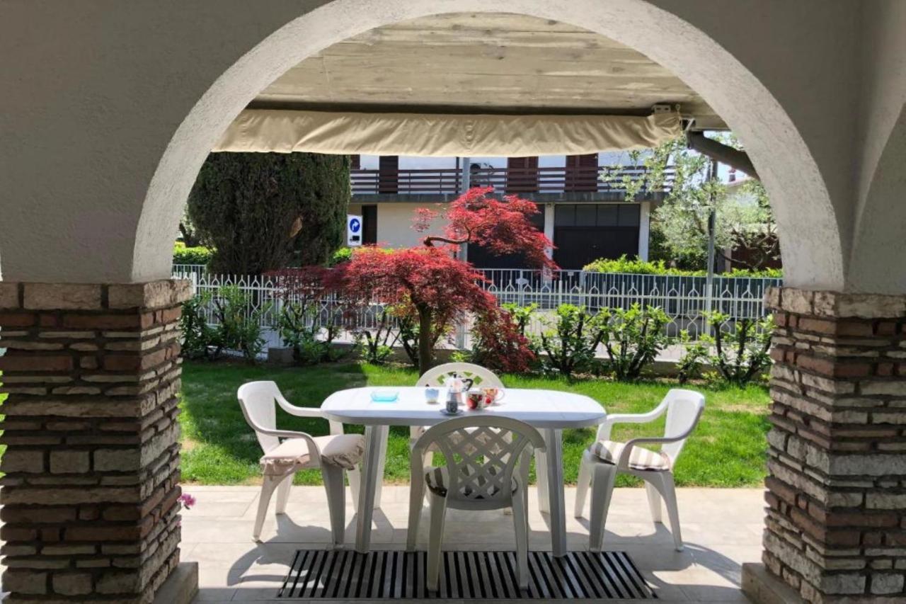 Villa Fiorita Apartments - Happy Rentals Sirmione Kültér fotó